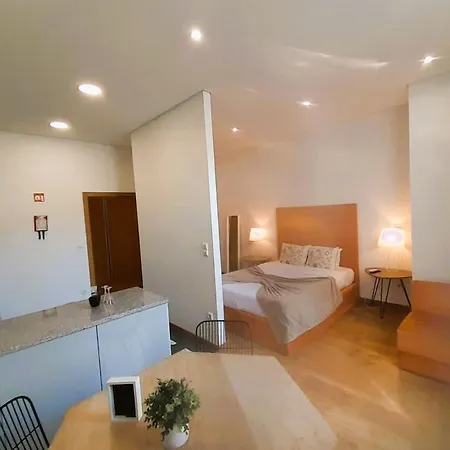 アパート Asgard Downtown